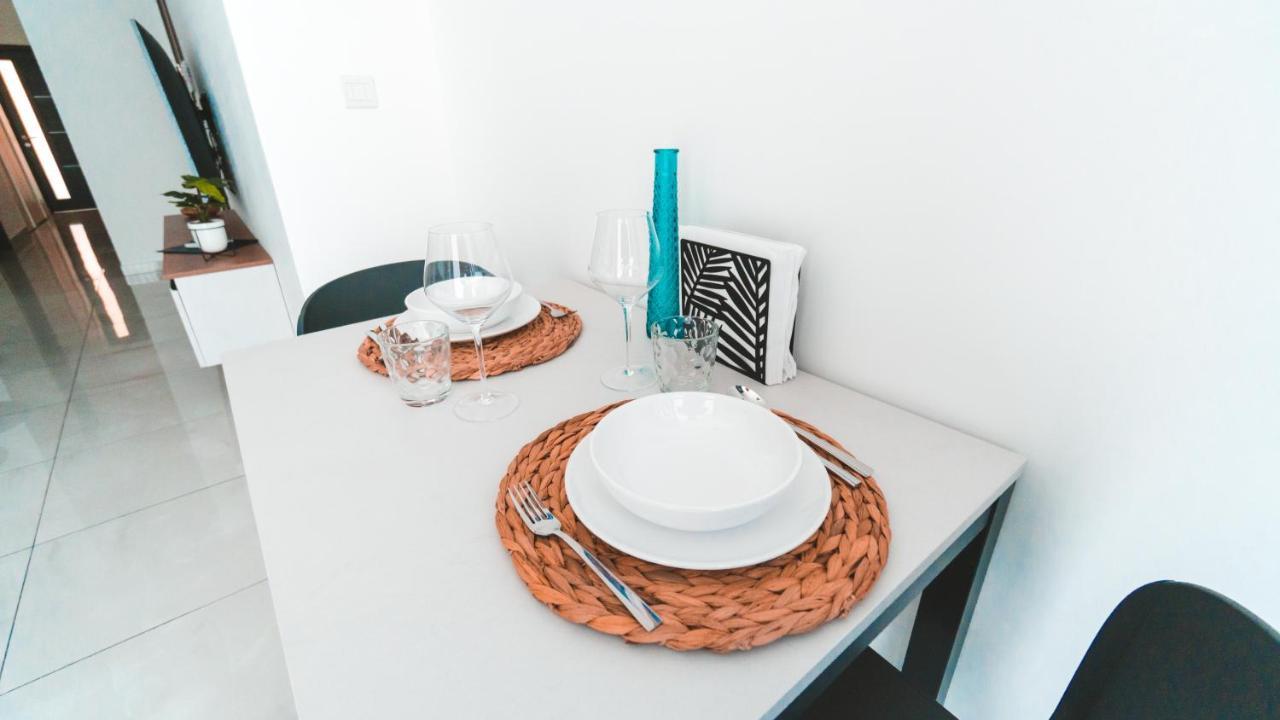 סליאמה Ideal Location, Stylish 1Br Apartment With Free Parking מראה חיצוני תמונה